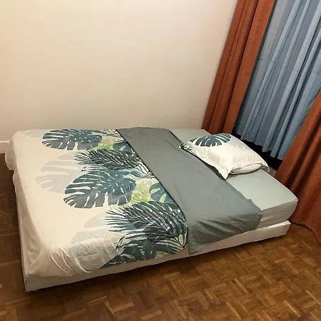 Apartment 3 Bedroom - Sleeps 6 *