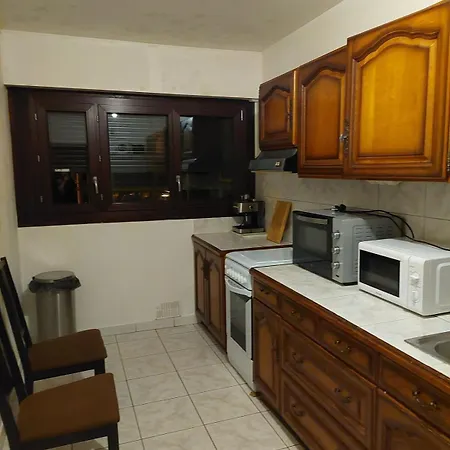 3 Bedroom - Sleeps 6