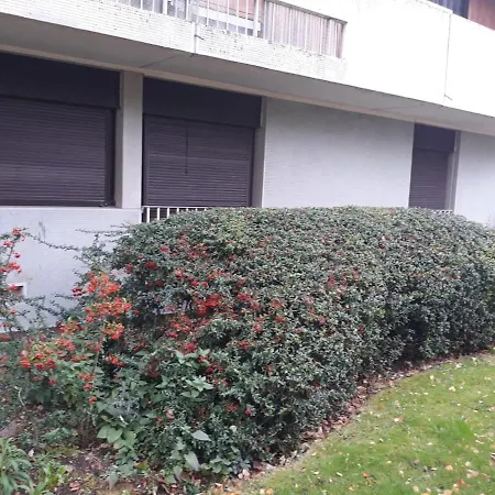 3 Bedroom - Sleeps 6 Apartment